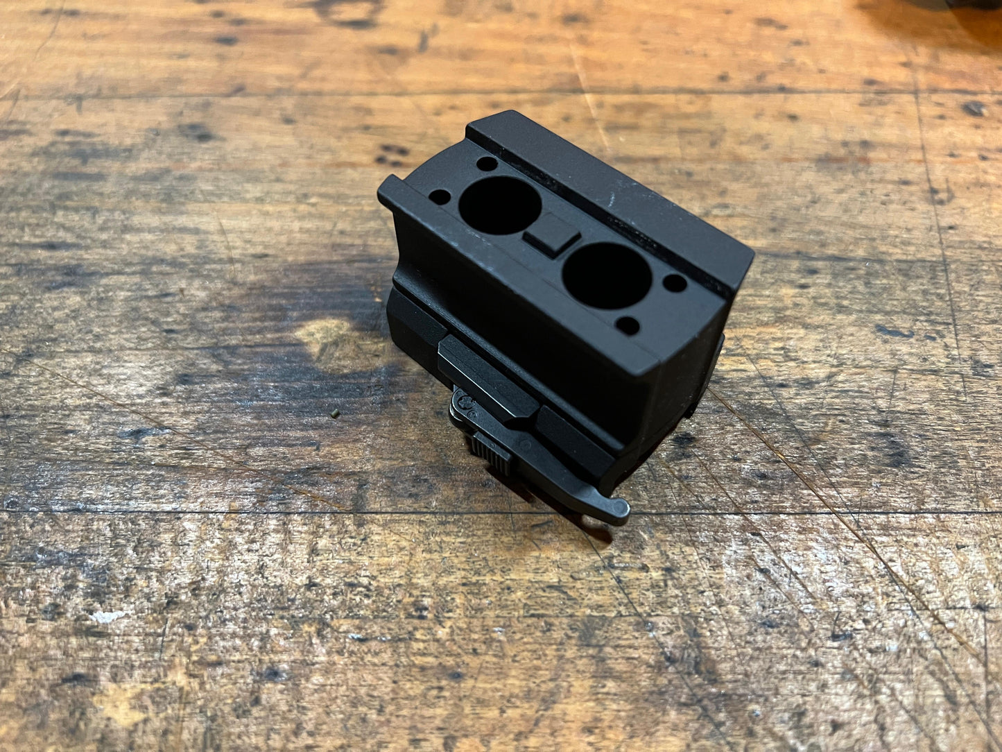 Aimpoint 3X-C Magnifier mit B&T Mount und Brücke